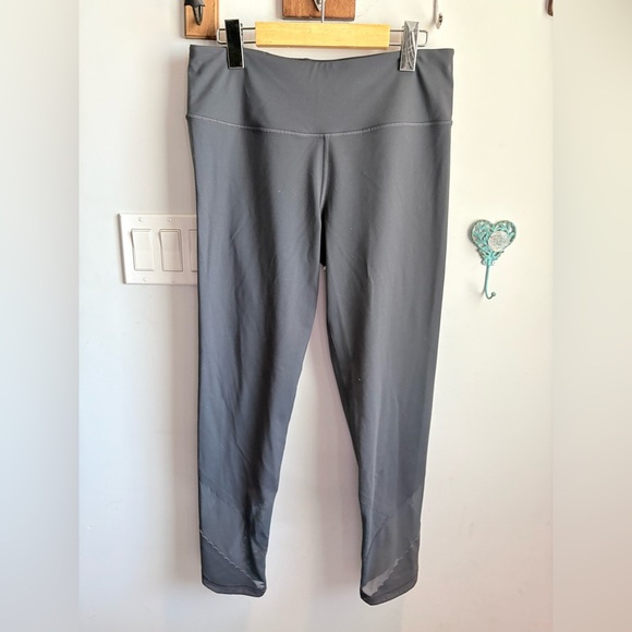 Victoria's Secret Sport Charcoal Leggings - Picture 1 of 5